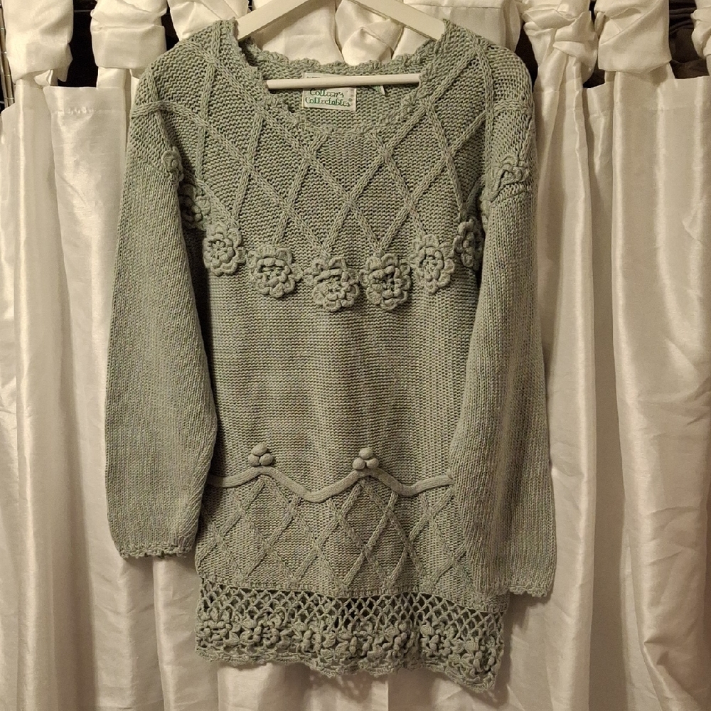 Colleen's Collectables Sage Green Knit Floral Sweater, Sz Sm